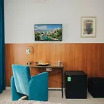 - Lejla