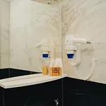 - Lejla Hotel 3*