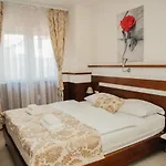 Hotel - Lejla