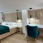 Hotel - Lejla 3*