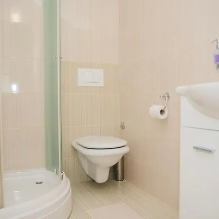 - Lejla 3* Mostar
