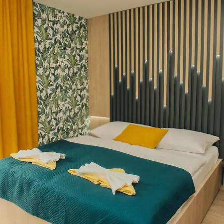 - Lejla Hotel