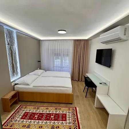 - Lejla Hotel