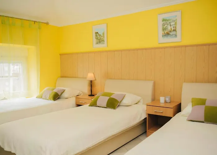 - Lejla 莫斯塔尔