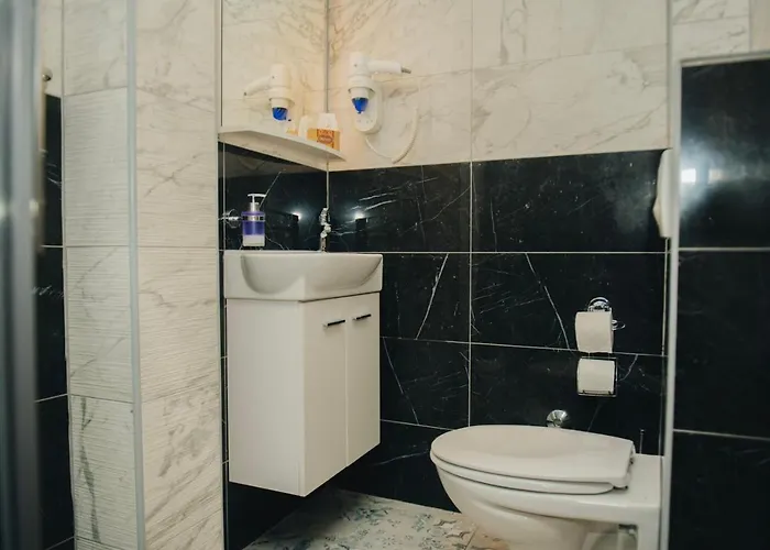 - Lejla 3* 莫斯塔尔