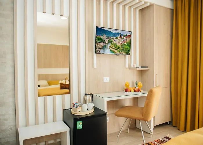 - Lejla 莫斯塔尔